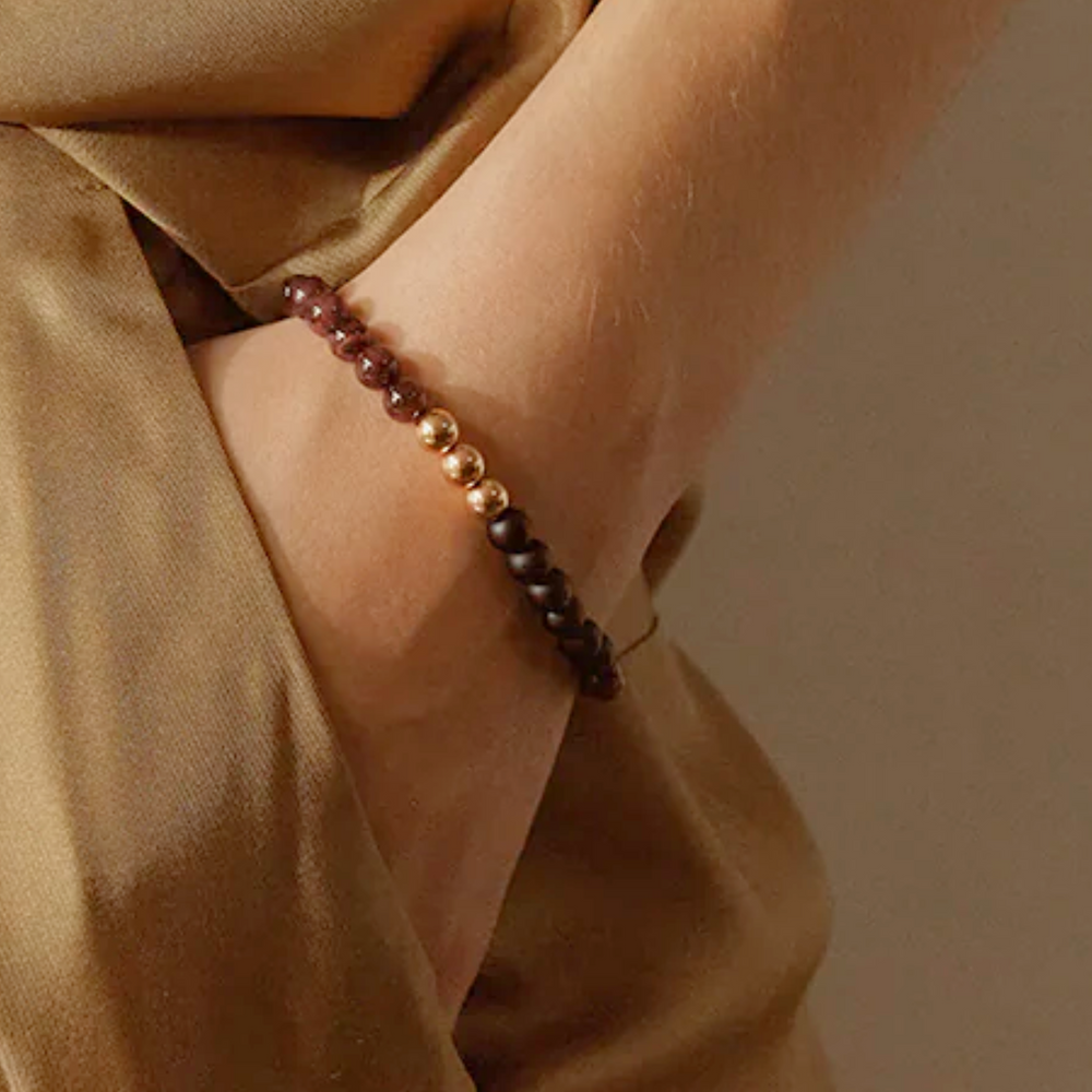 Bold Passion Garnet & Matte Onyx Bead Bracelet 6mm - Djuna Studios