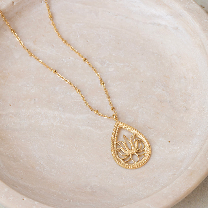 Lotus Teardrop Pendant Necklace – Symbol of Growth & New Beginnings