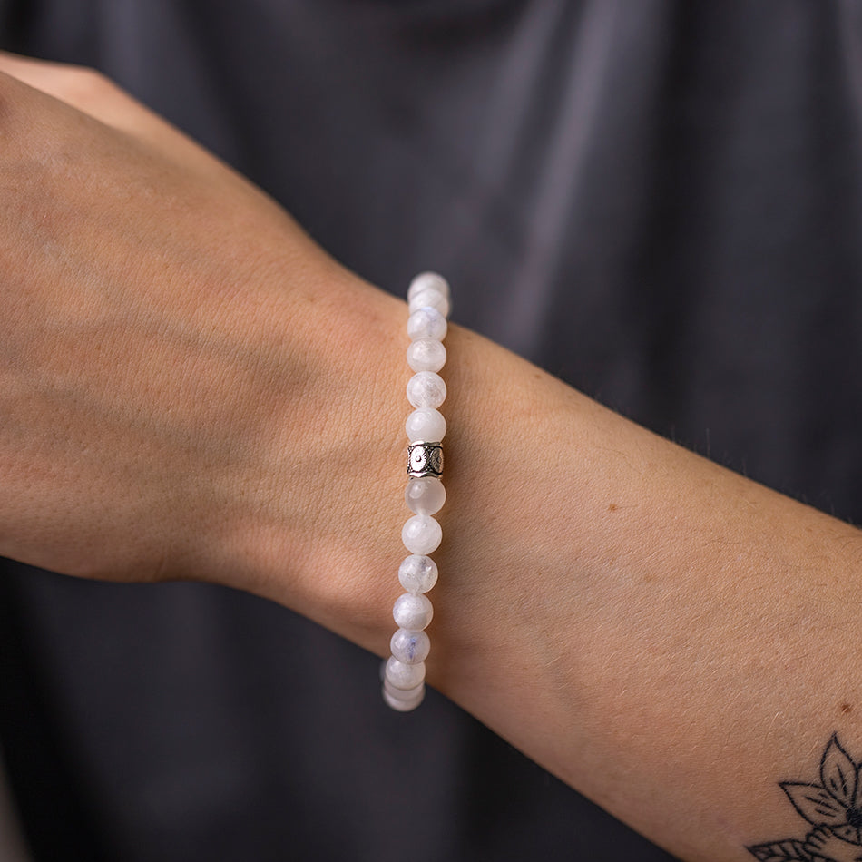 Rainbow Moonstone Gemstone Bracelet 6mm - Djuna Studios