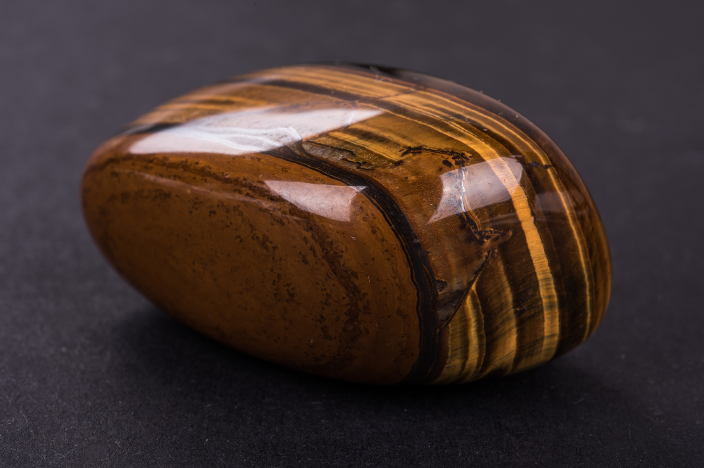 Tigers Eye Meaning & Properties In Love & Career