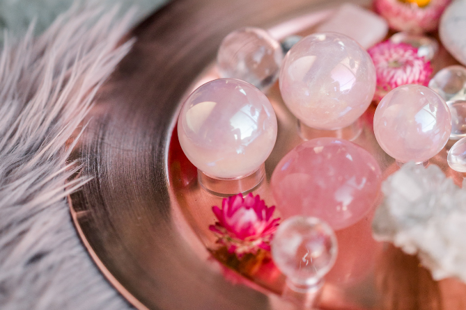Rose Quartz Meaning: Discover the Benefits and Healing Properties