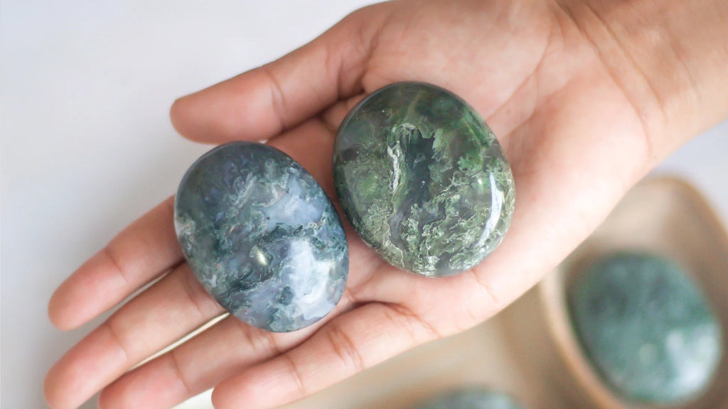 Shop the Moss Agate Crystal Collection - Fashionable Jewellery for Everyday Wear 
