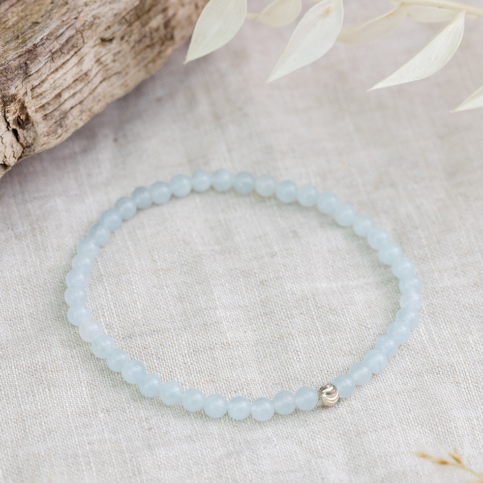 Crystal Healing Bracelet with Aquamarine Gemstone Beads