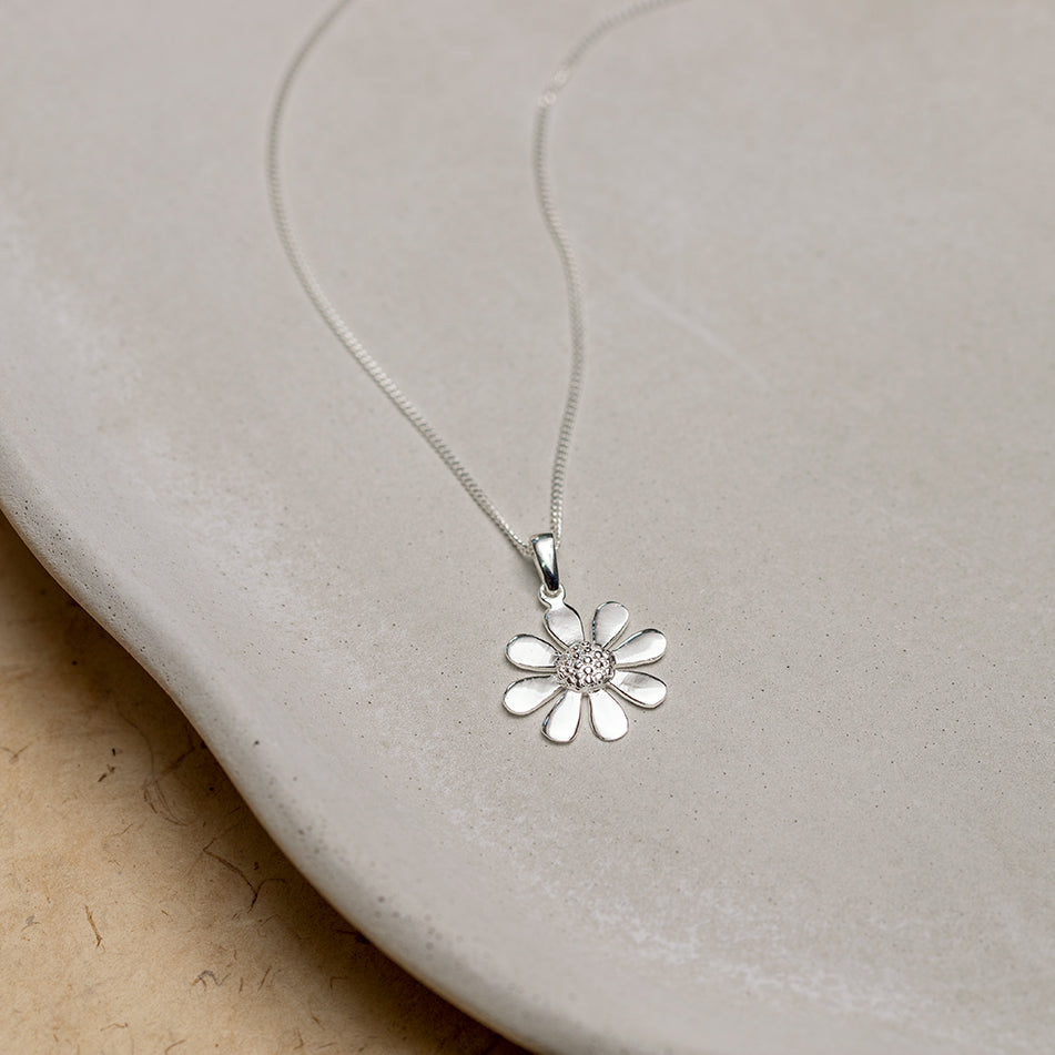 Sterling Silver 20cm Daisy Necklace 