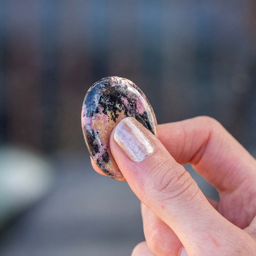 Rhodonite Thumb Stone - Djuna Studios